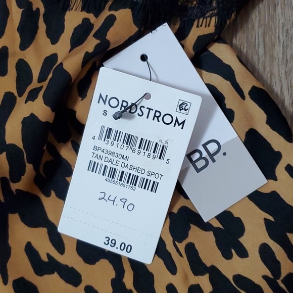 BP Dale Dashed Spot Cami, Size Small - Picture 7 of 8